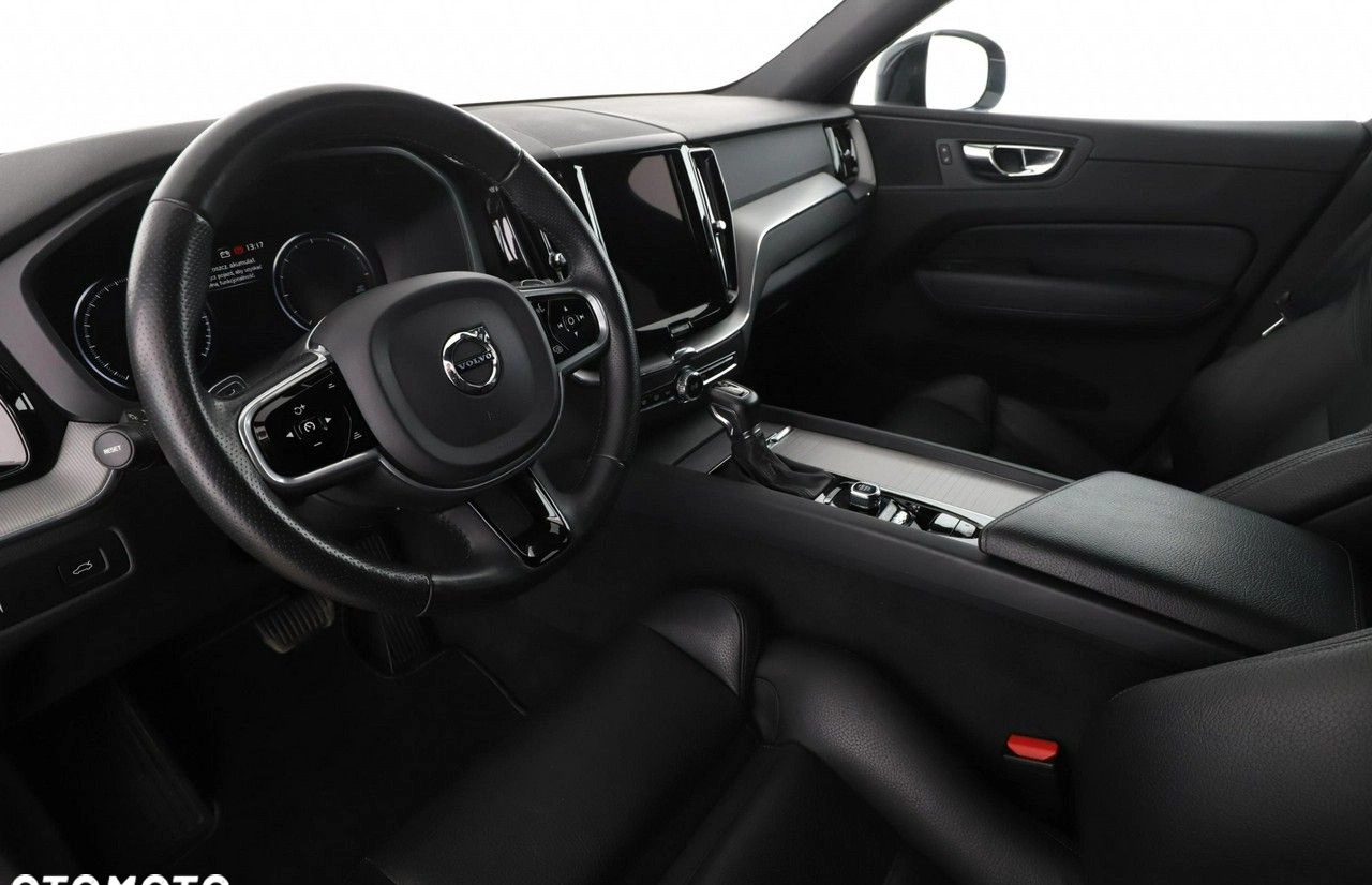 Volvo XC 60 cena 117900 przebieg: 135521, rok produkcji 2017 z Chocz małe 352